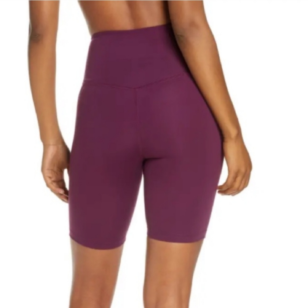 Girlfriend Collective High Rise Bike Shorts Size M - Picture 15 of 15